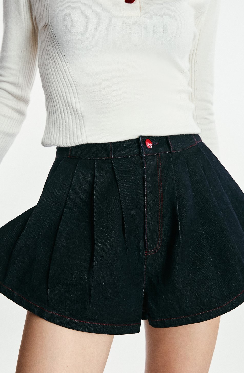 Puffy Pleated Denim Shorts