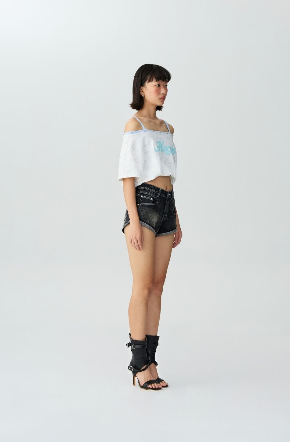 Paula Cropped Off Shoulder Top (จัดส่ง 12/11)