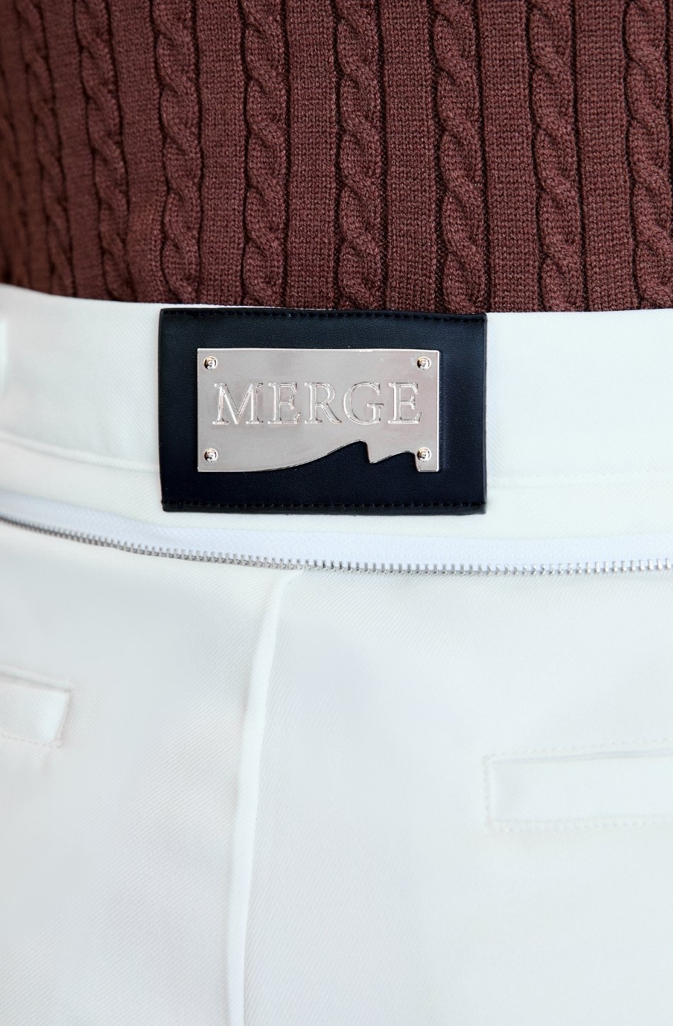 Merge Adjust Pants (White Zipper จัดส่ง 16/04)