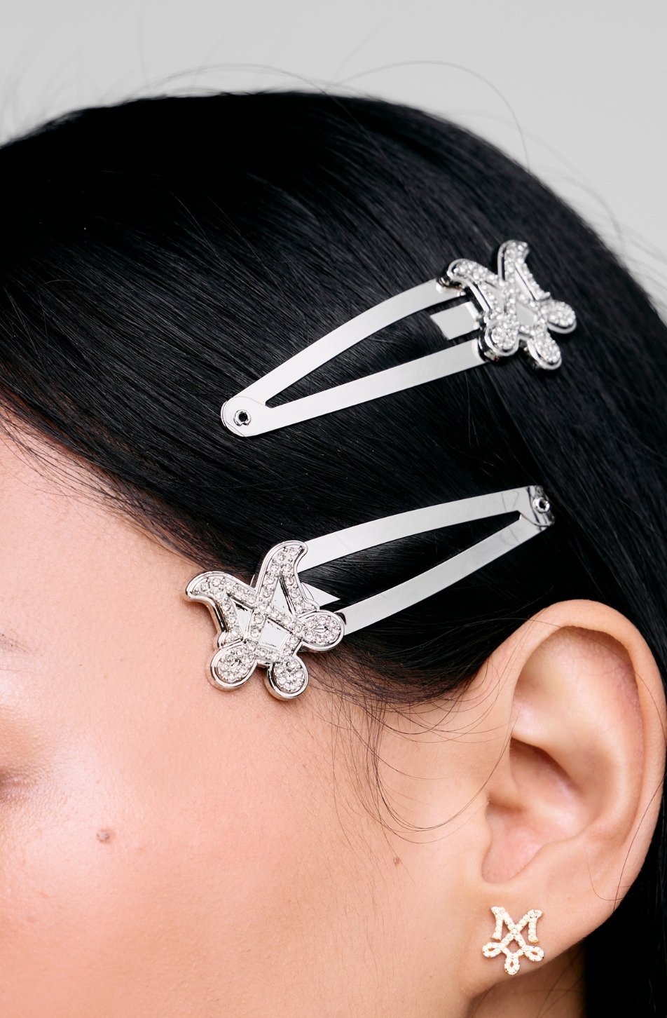 Logo Snap Hair Clips (Crystal จัดส่ง 17/07)
