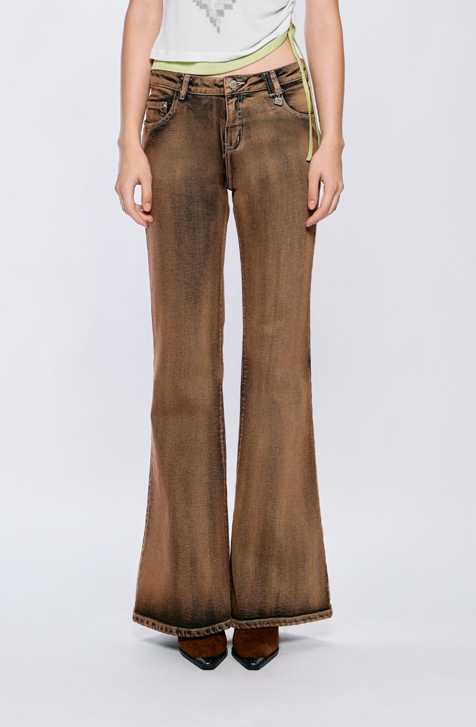 Actual Low Waist Flare Jeans (จัดส่ง 24/09)
