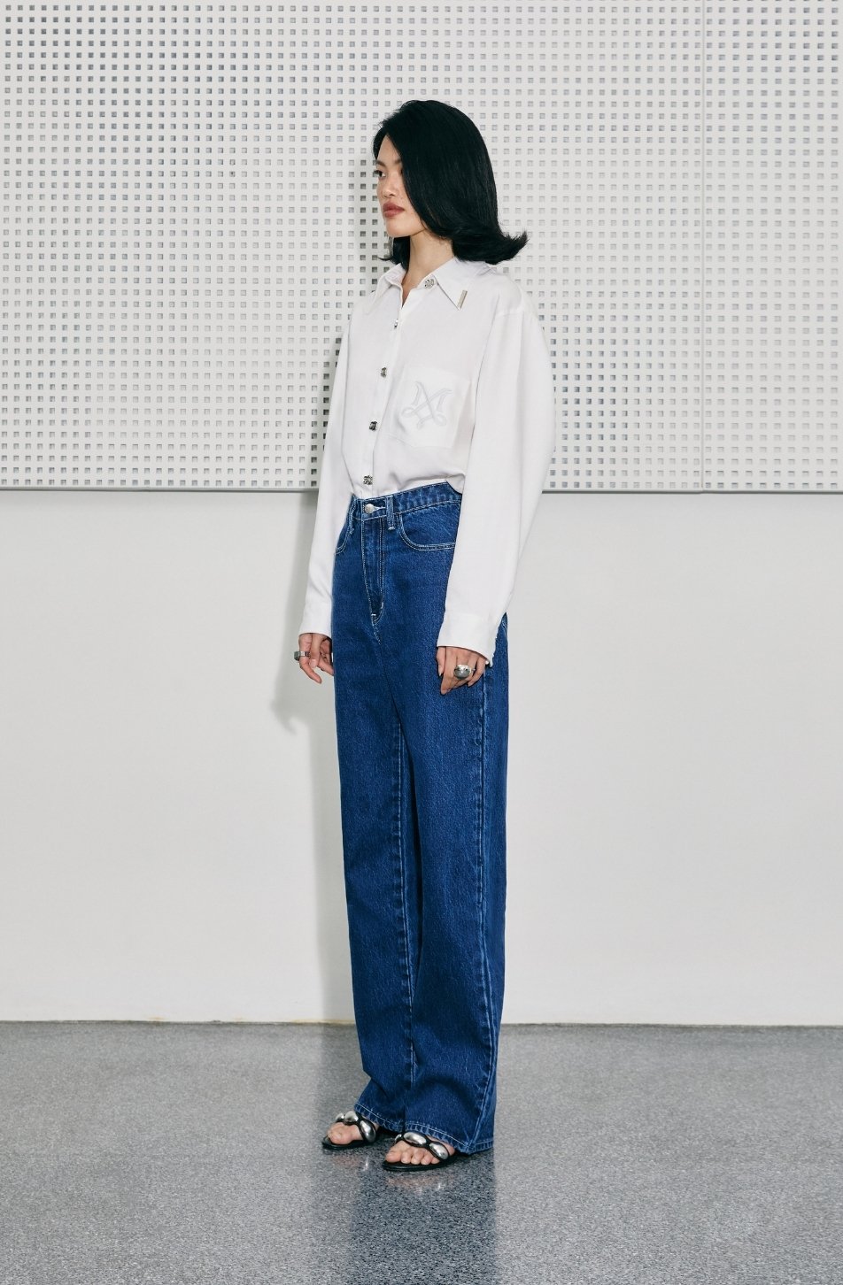 Slim Mid Waist Jeans 03