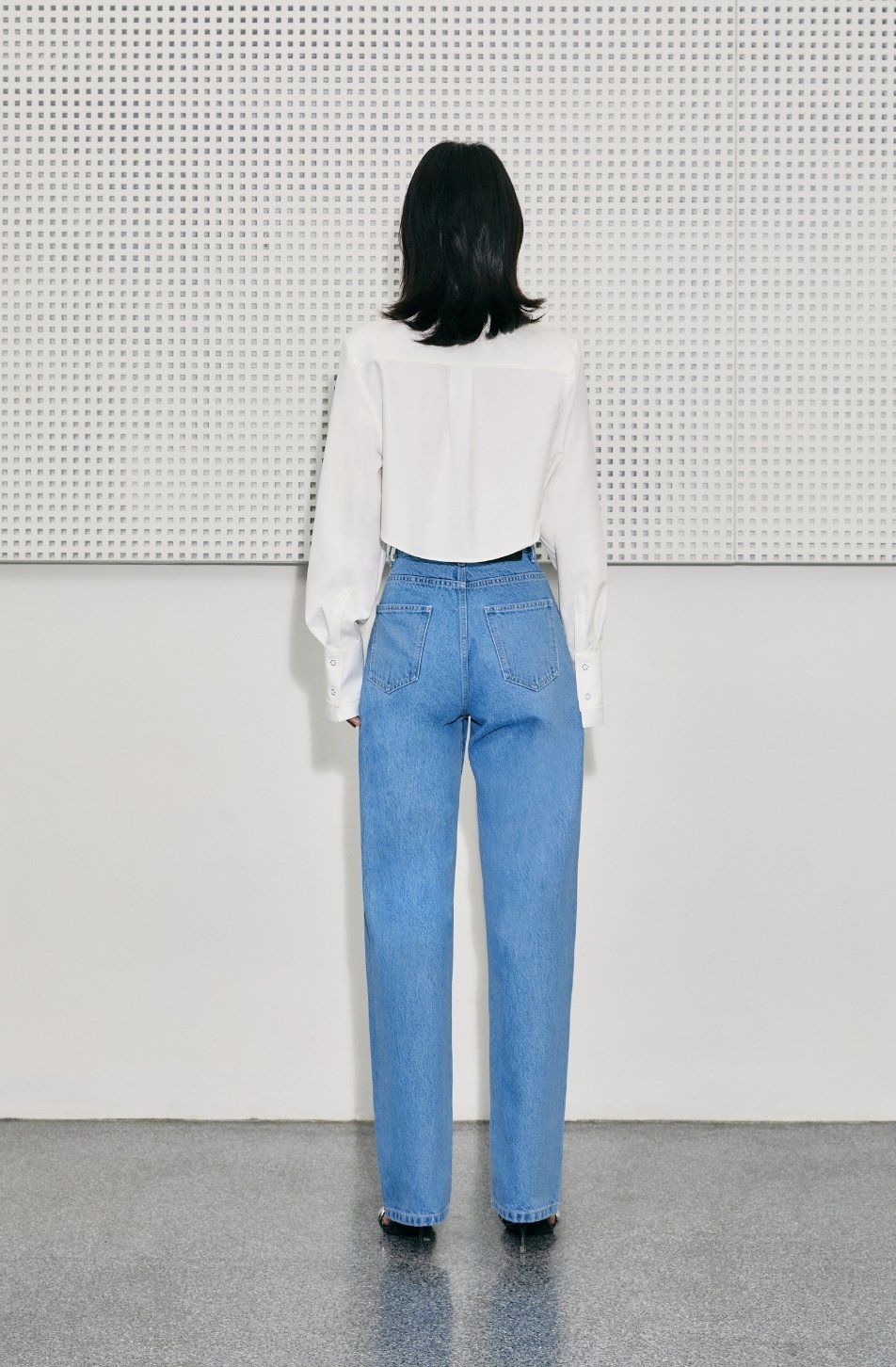 Slim Mid Waist Jeans 03