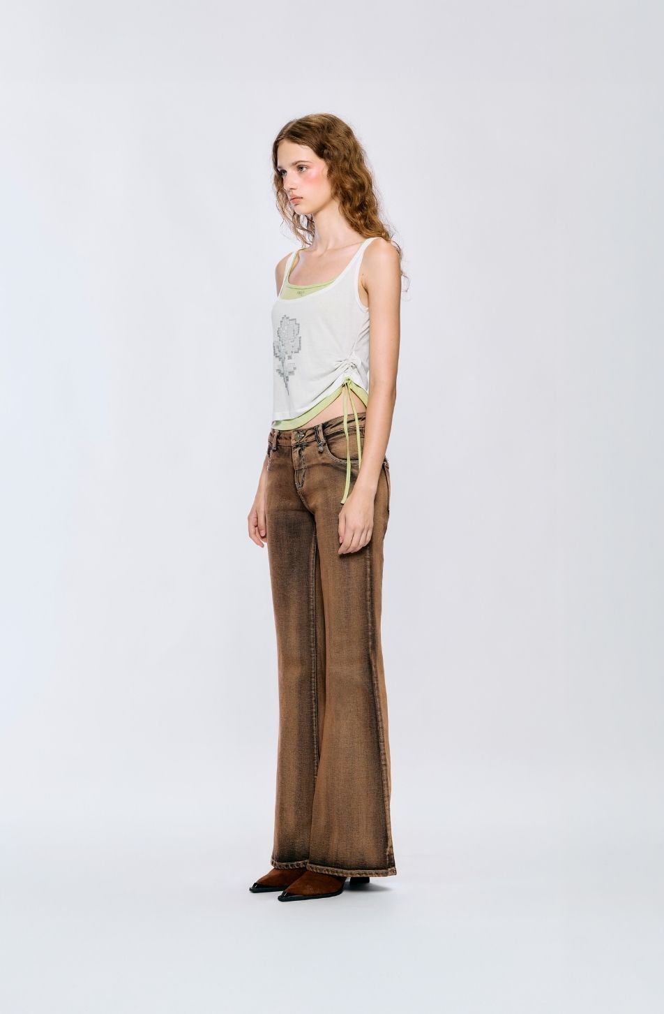 Actual Low Waist Flare Jeans (จัดส่ง 24/09)