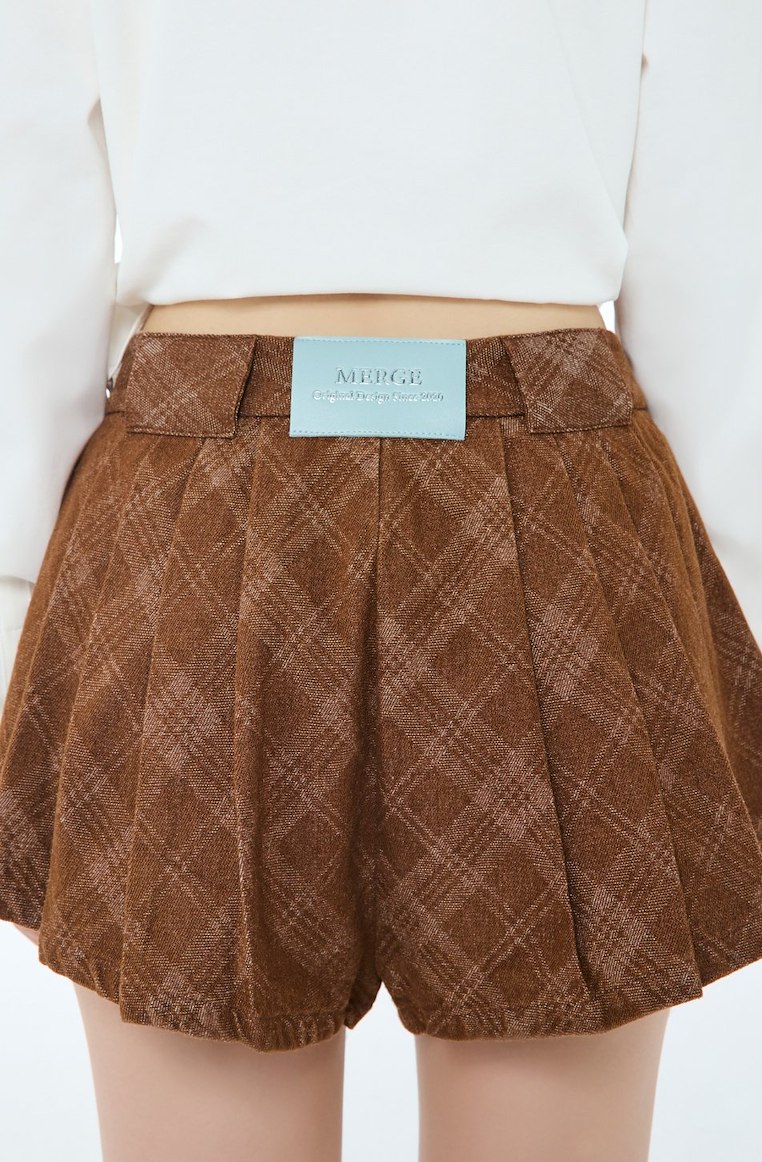 Puffy Pleated Denim Shorts (สีใหม่จัดส่ง 02/07)