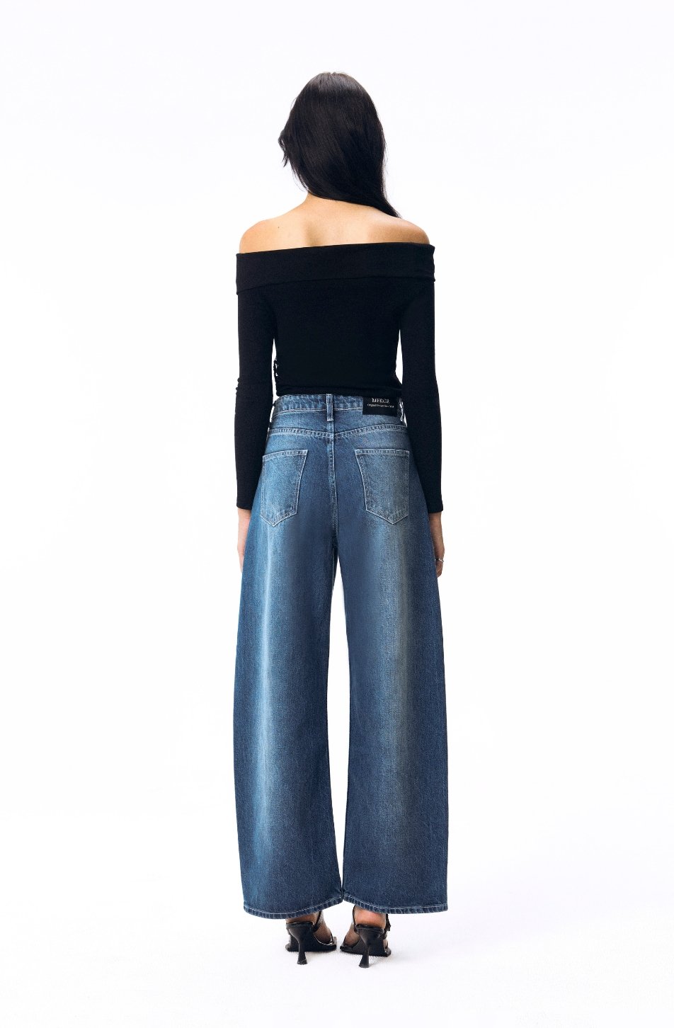 Signature Curve Jeans (Mid Waist) (จัดส่ง 10/06)