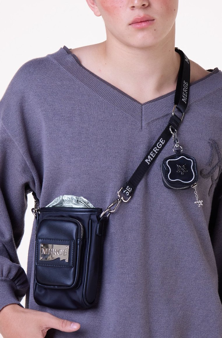 Merge Phone Bag (จัดส่ง 06/07)