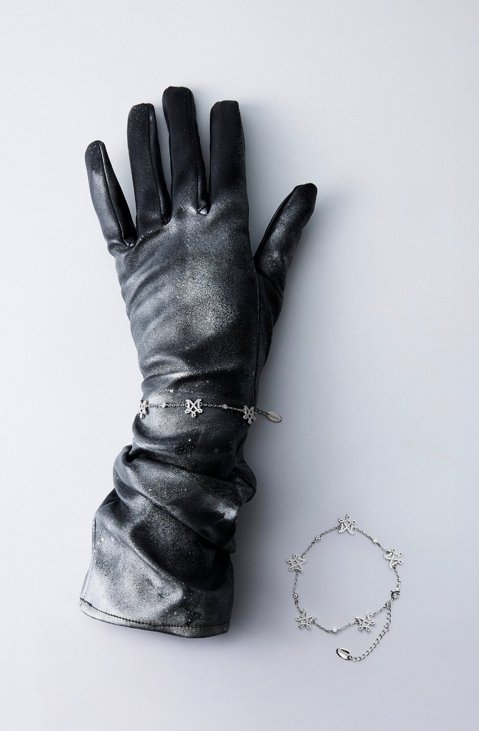 M Warren Bracelet (Crystal Champagne จัดส่ง 17/07)