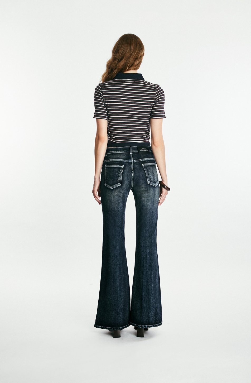 Merge Low Waist Flare Jeans (จัดส่ง 24/01)