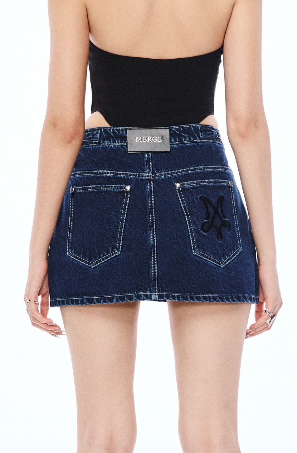 Merge Denim Mini Skirt (จัดส่ง 03/06)