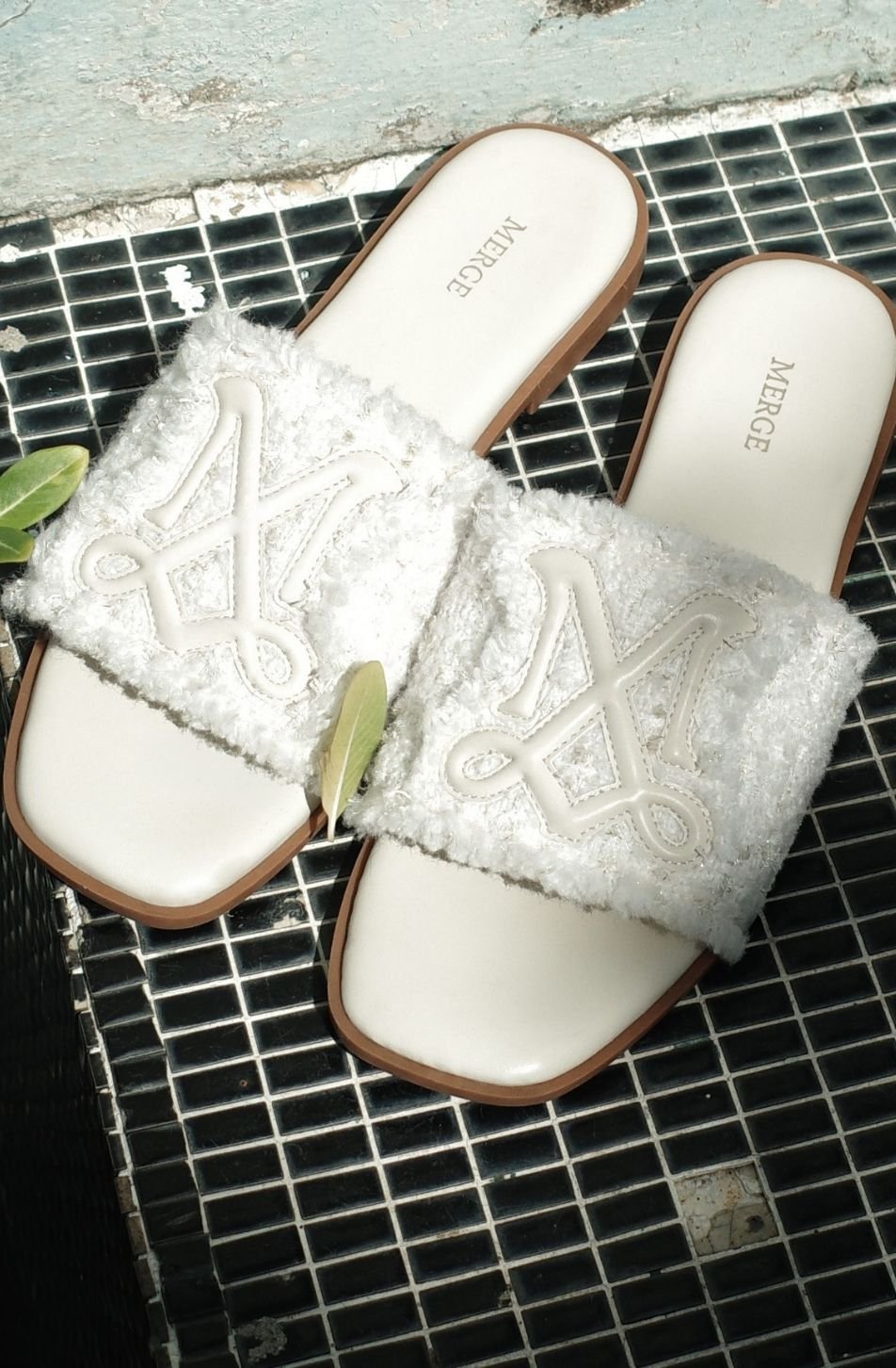 M Lady Sandals (จัดส่ง 02/10)