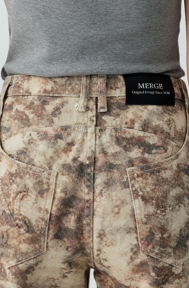 Baggy Curve Jeans (จัดส่ง 20/11)