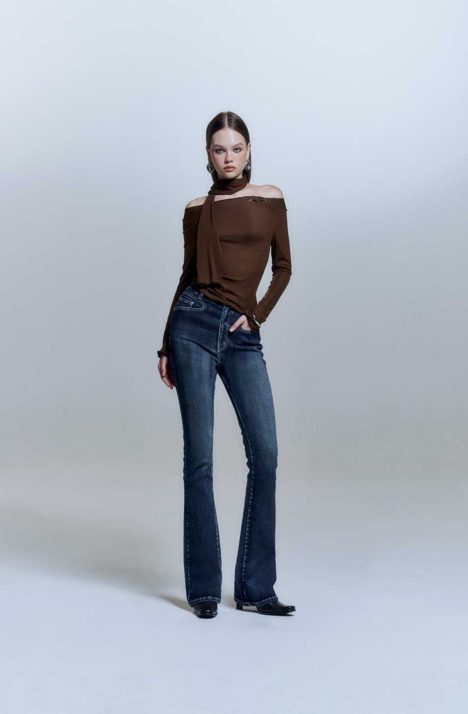 Merge Curve Up Jeans