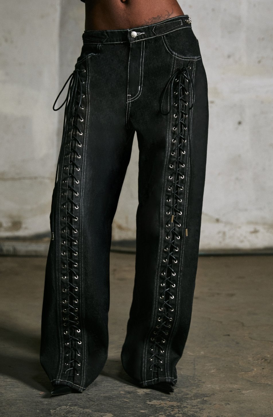 Perfect Low Waist Jeans Seasonal Colors