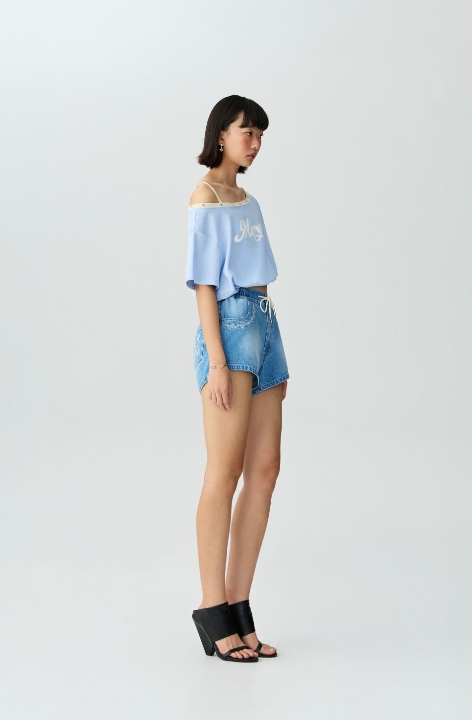 Paula Cropped Off Shoulder Top (จัดส่ง 12/11)