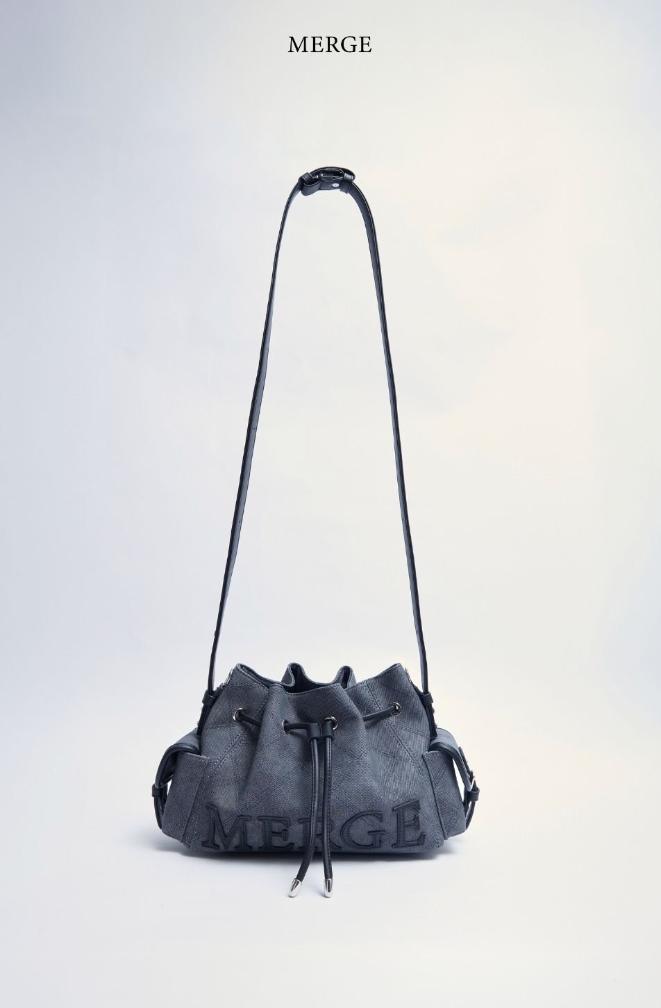 Merge On Time Bag Mini - Sundown Black (จัดส่ง 4-6 Nov)
