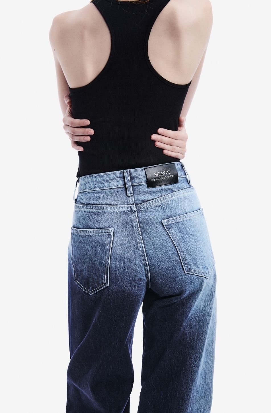 Signature Curve Jeans (Mid Waist)