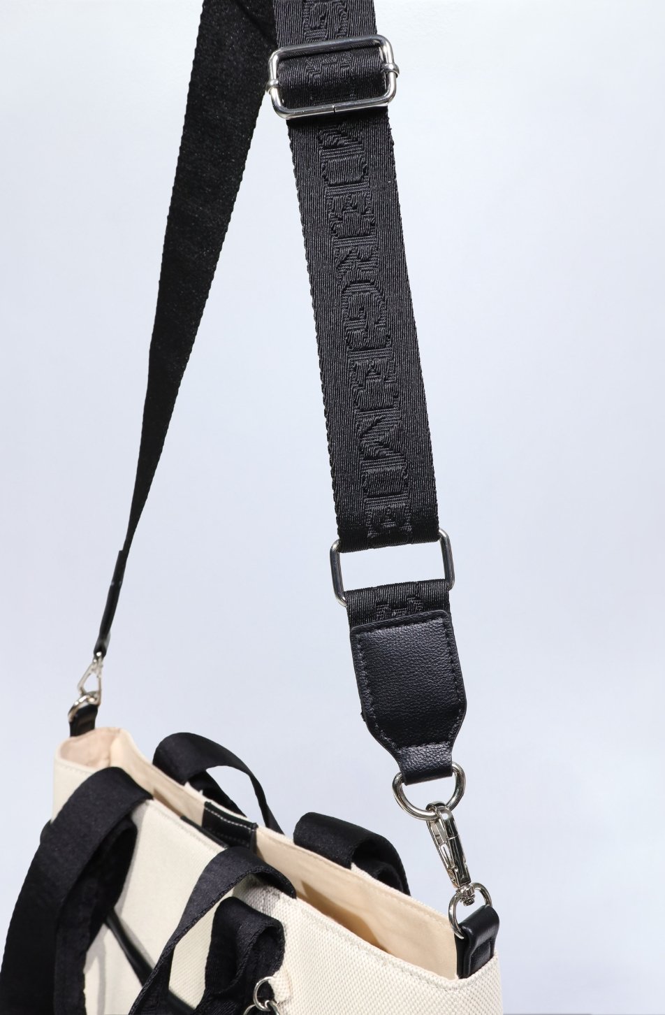 Merge Laya Bag