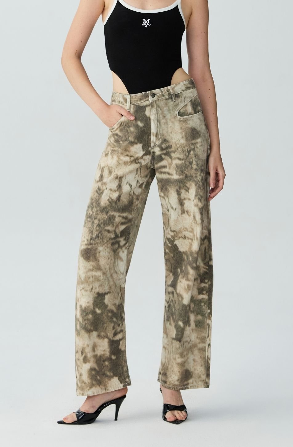 Baggy Curve Jeans (จัดส่ง 20/11)