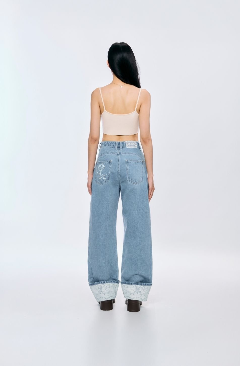 Straight Hem Jeans (จัดส่ง 29/09)