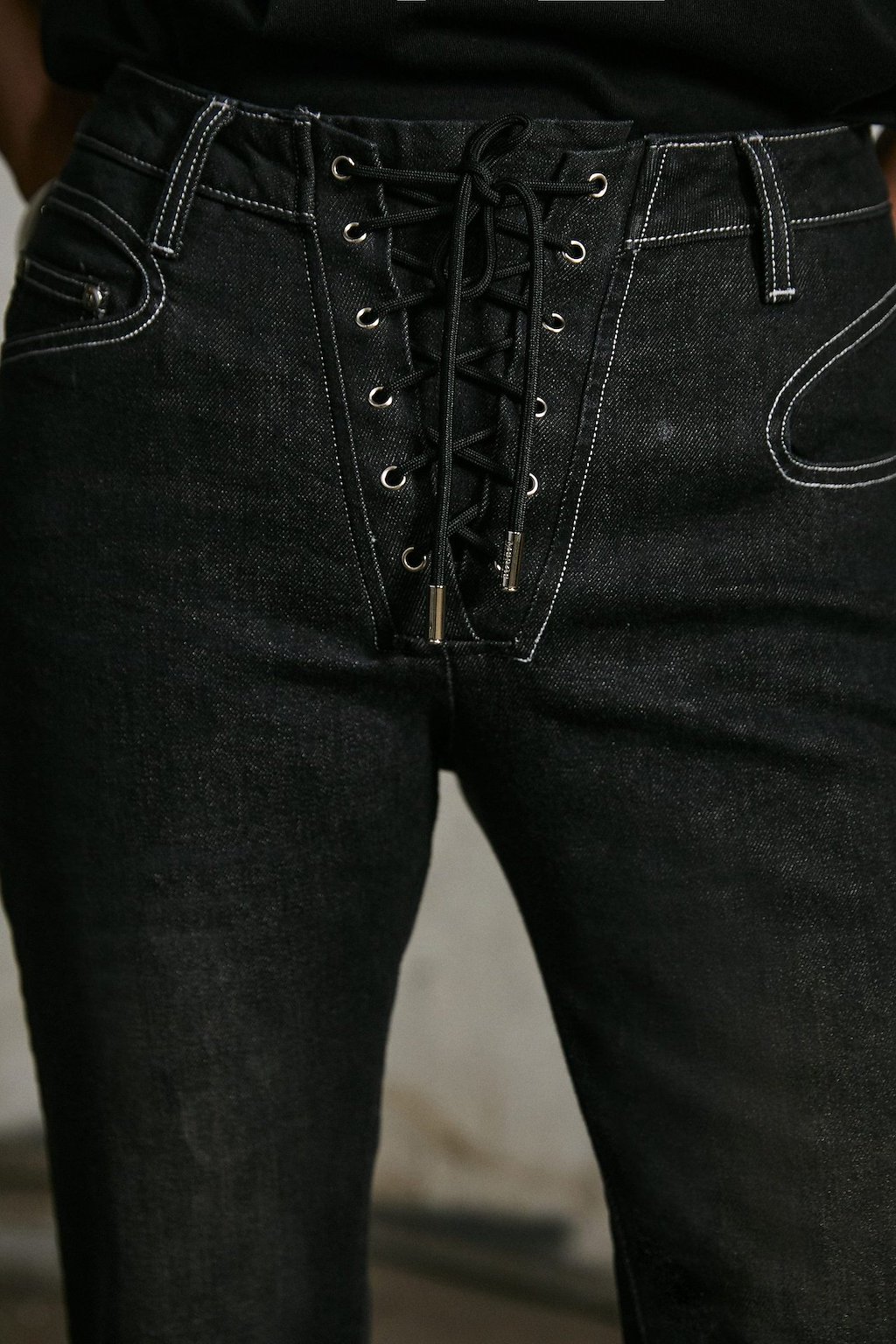 Merge Lacing Capri Jeans