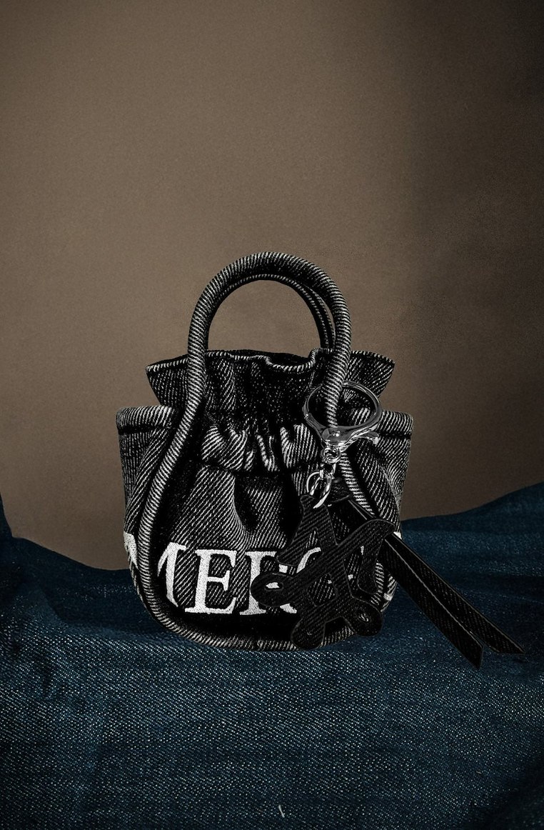 A Day Key Pouch Nano Black Fade