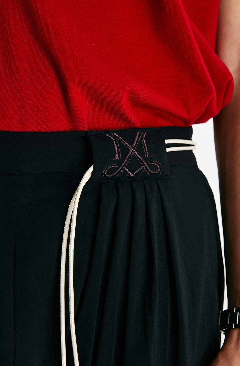 Jasper Balloon Nylon Pants (จัดส่ง 24/01)