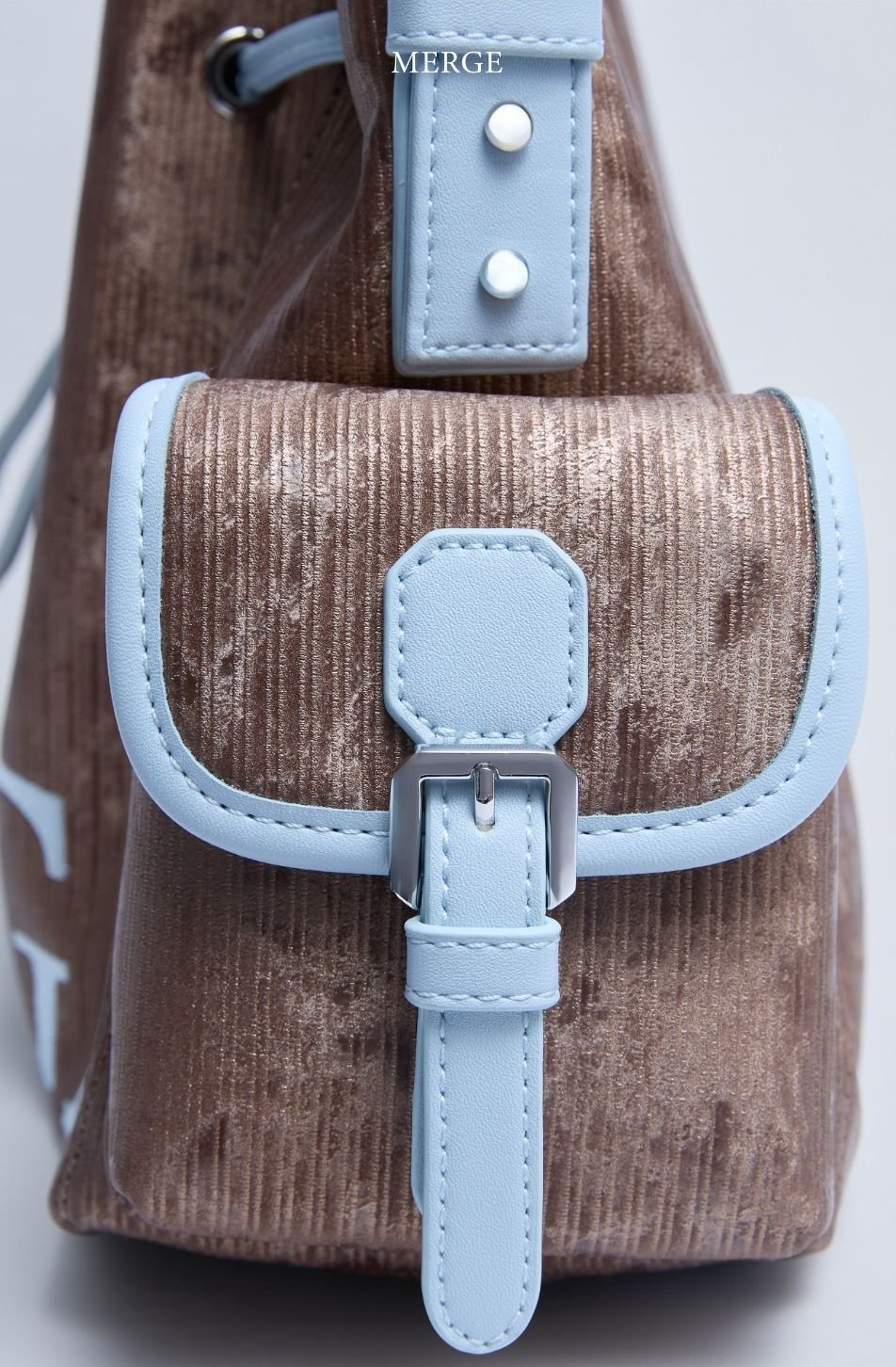 Merge On Time Bag Medium - Cove Brown (จัดส่ง 4-6 Nov)