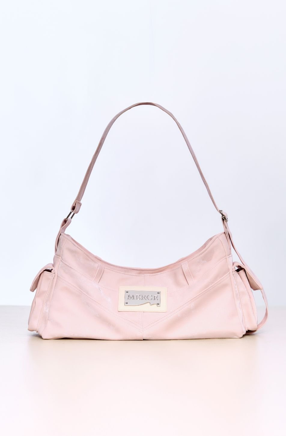 Merge Cargo Bag Pale Pink