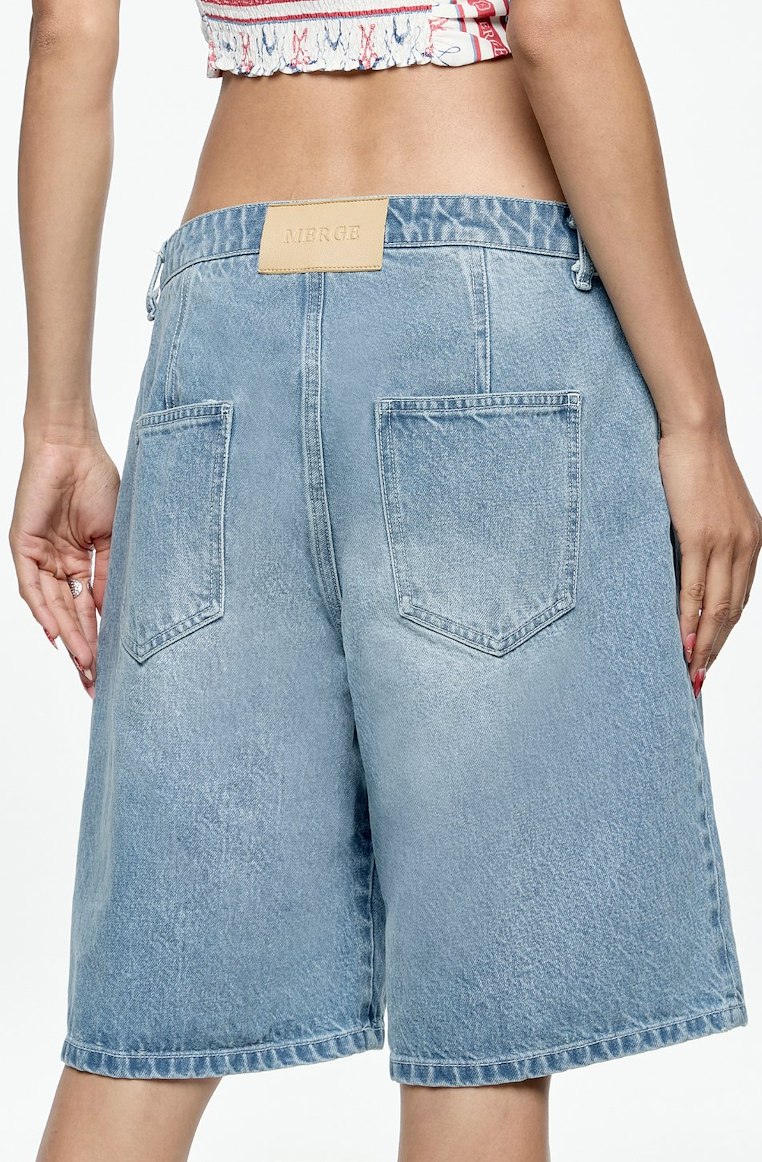 Whisper Denim Shorts (จัดส่ง 23/03)