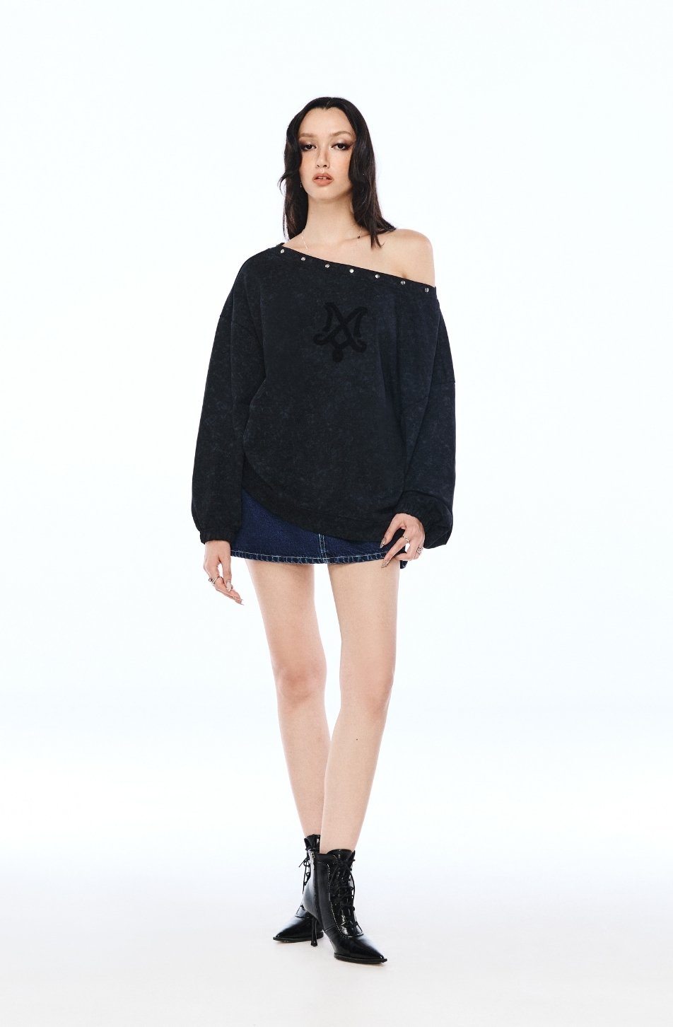Steny Off Shoulder Sweater 