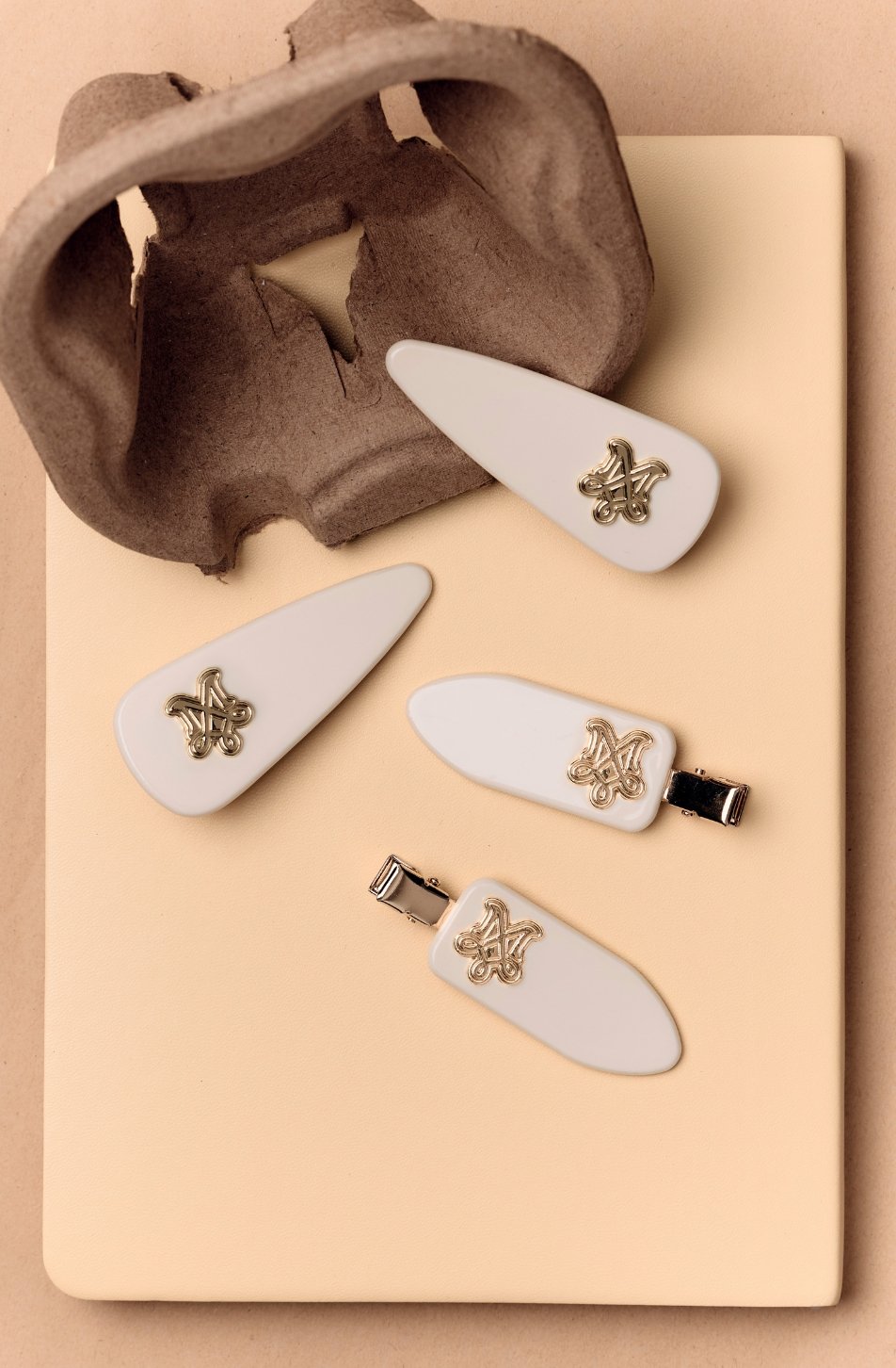 Vienna Hair Clips (จัดส่ง 31/07)