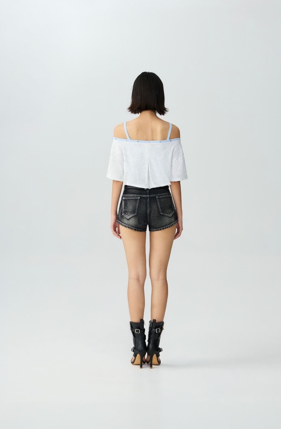 Paula Cropped Off Shoulder Top (จัดส่ง 12/11)