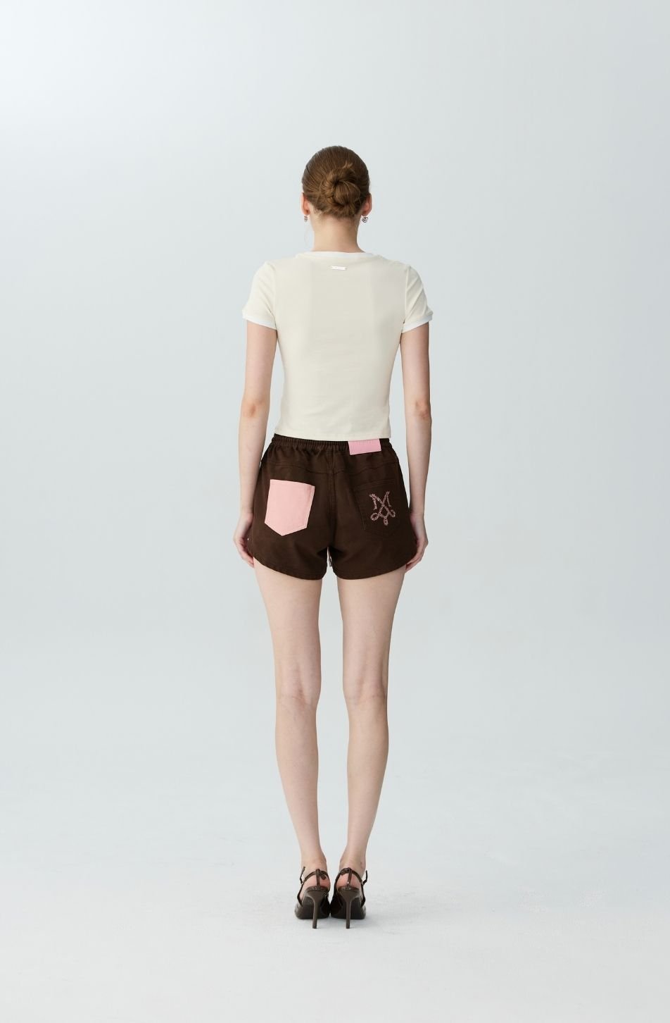 Flora Denim Shorts (จัดส่ง 18/11)