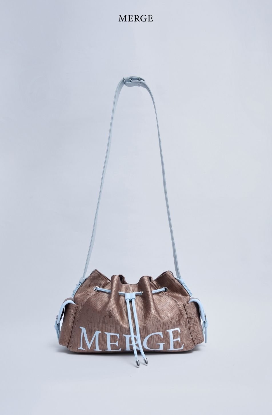 Merge On Time Bag Medium - Cove Brown (จัดส่ง 4-6 Nov)
