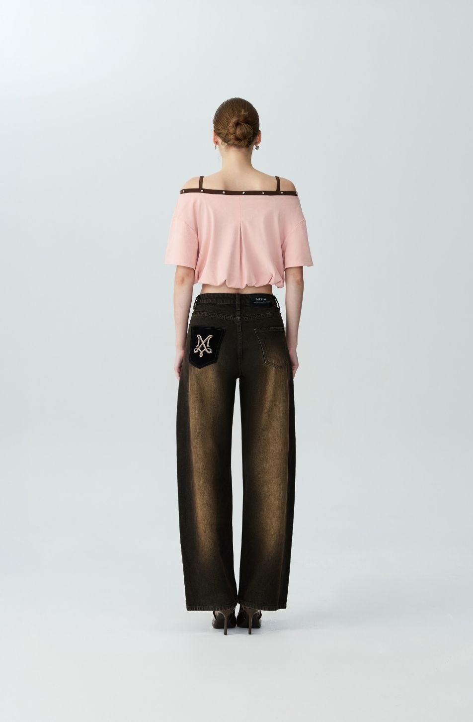 Paula Cropped Off Shoulder Top (จัดส่ง 12/11)