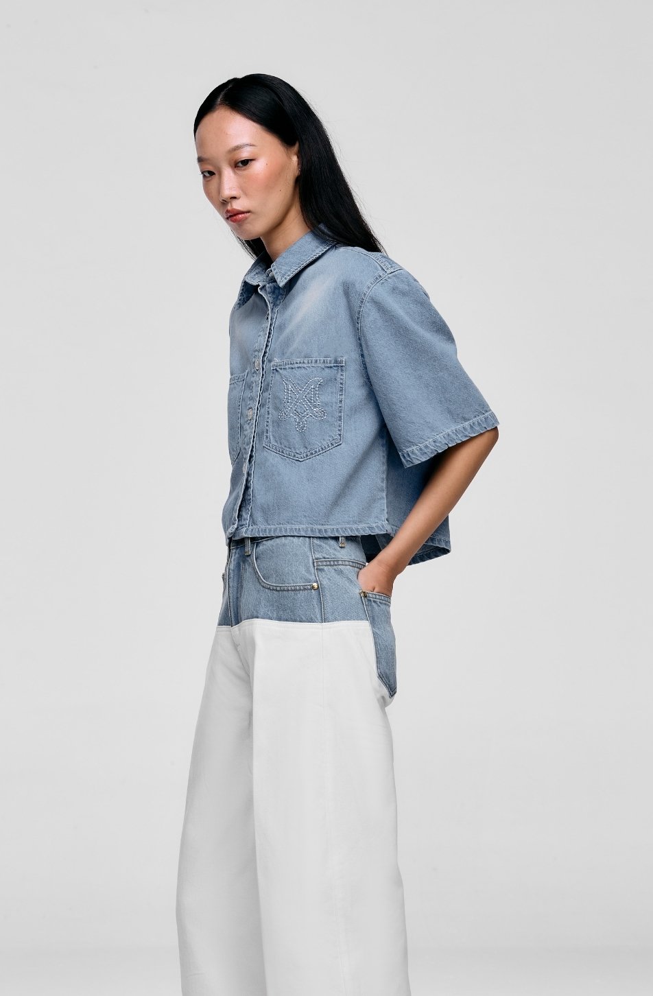 Budley Cropped Shirt (จัดส่ง 23/07)