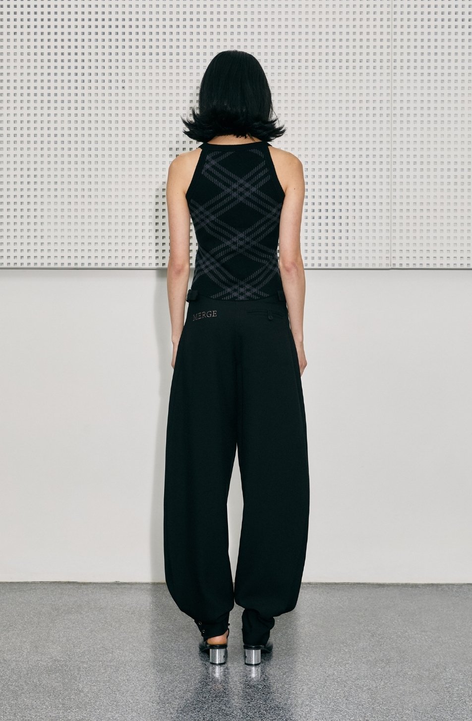 Noir Vest