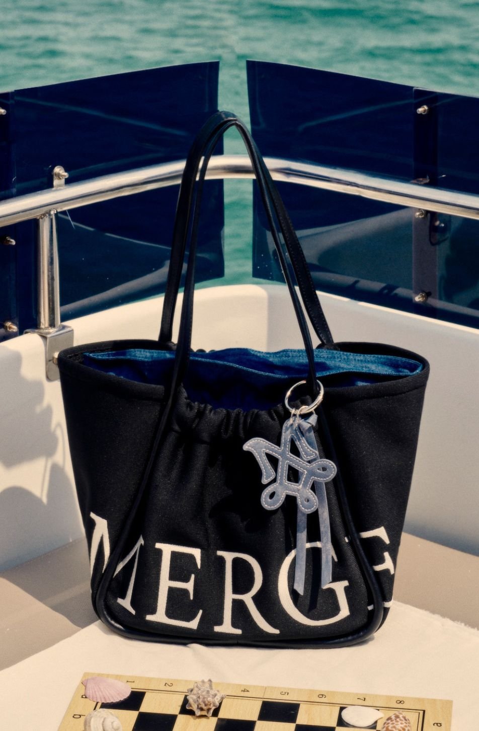 A Day Bag Medium